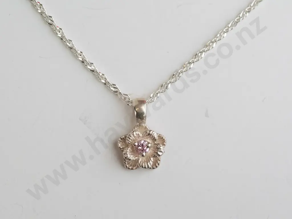 silver flower necklace stamped 925 Italy 20" Image 1++