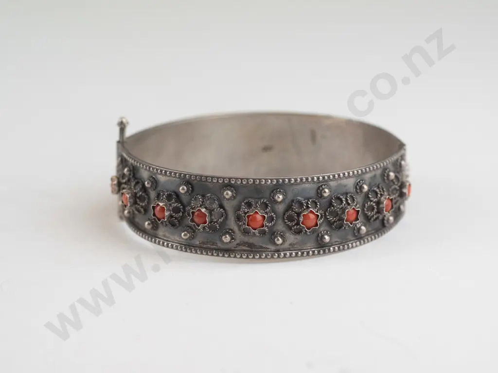 silver bangle stamped 800 Image 1++