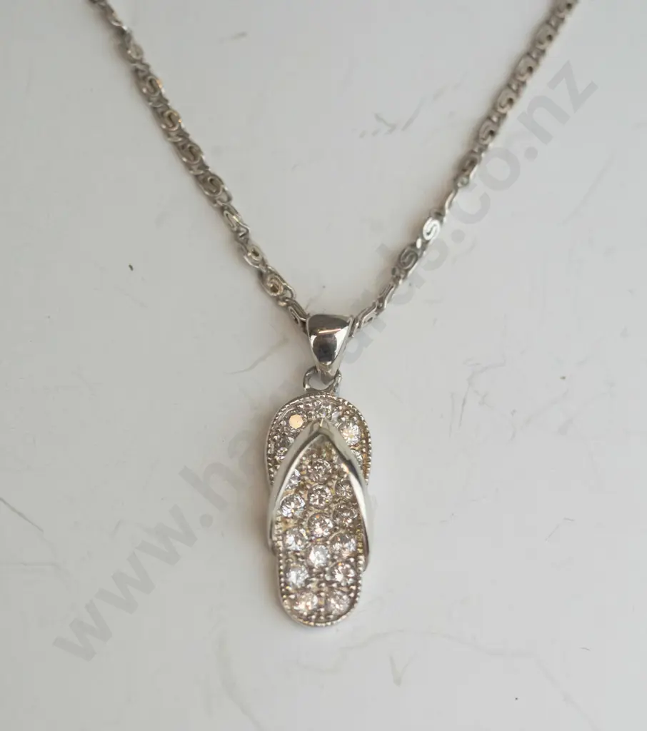 silver necklace jandal with czs all stamped 925 Image 1++