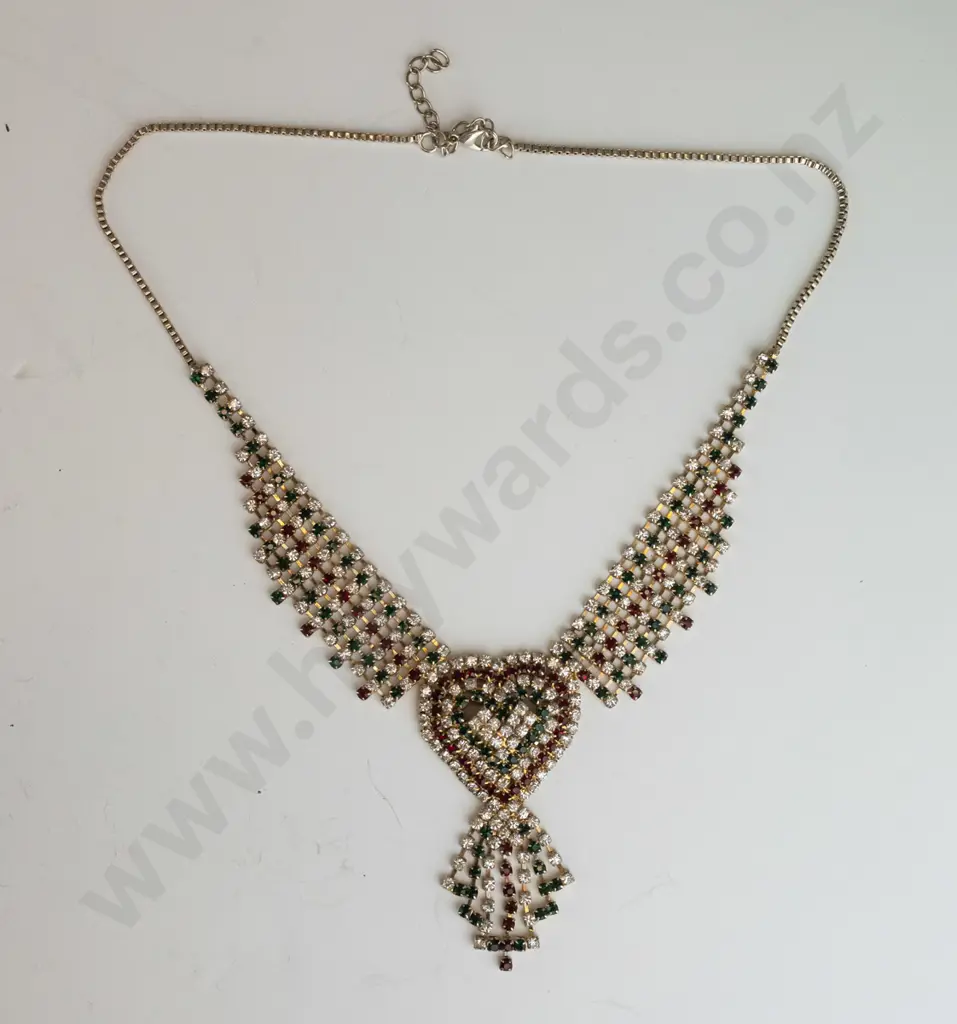 costume necklace Image 1++