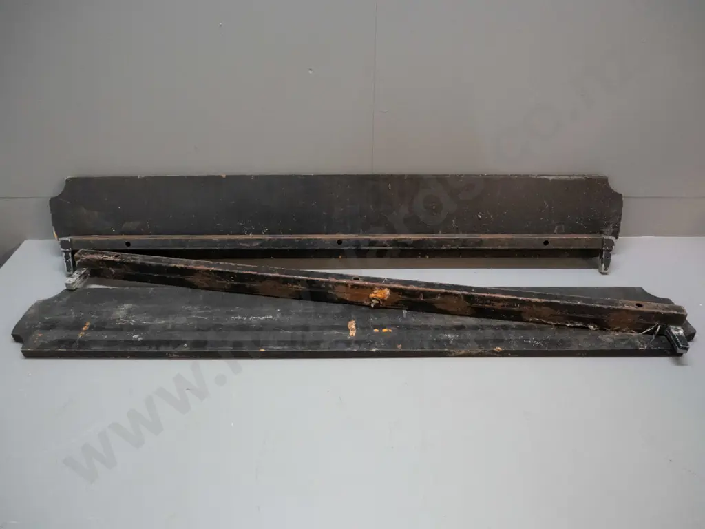 two large restorer's painted timber Empire Tavern signs. Wear to paint, corrosion to metal, Image 1++