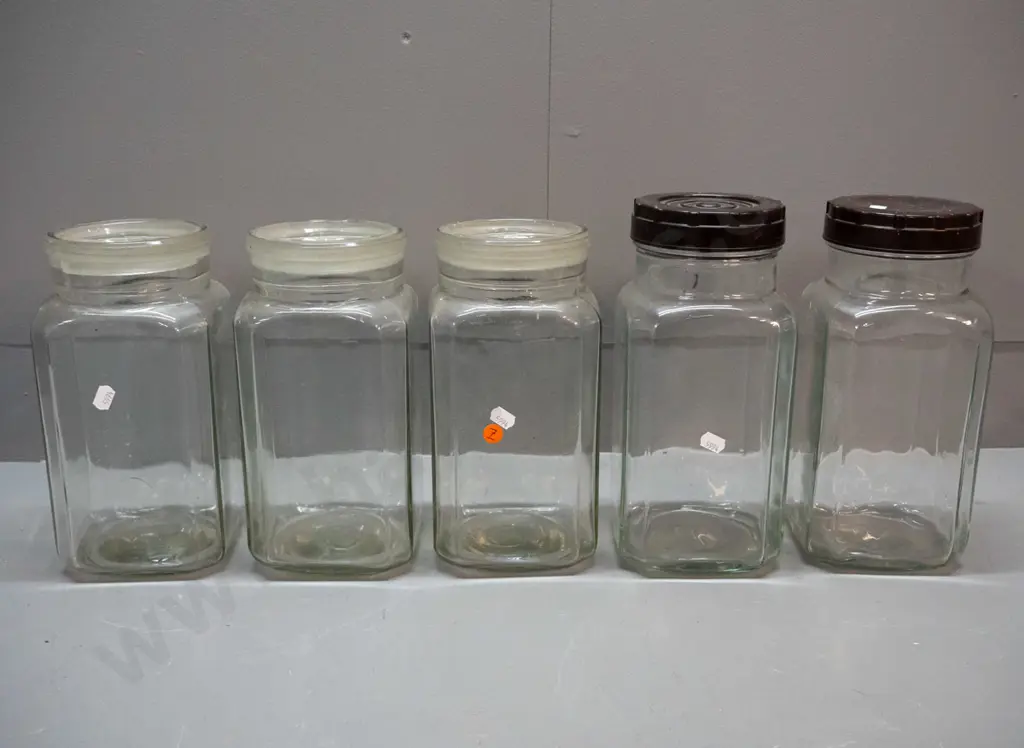 5 vintage glass confectionary / kitchen storage jars - 2 with bakelite lids, 3 w/ glass, 2 are stuck in place. Glass Image 1++