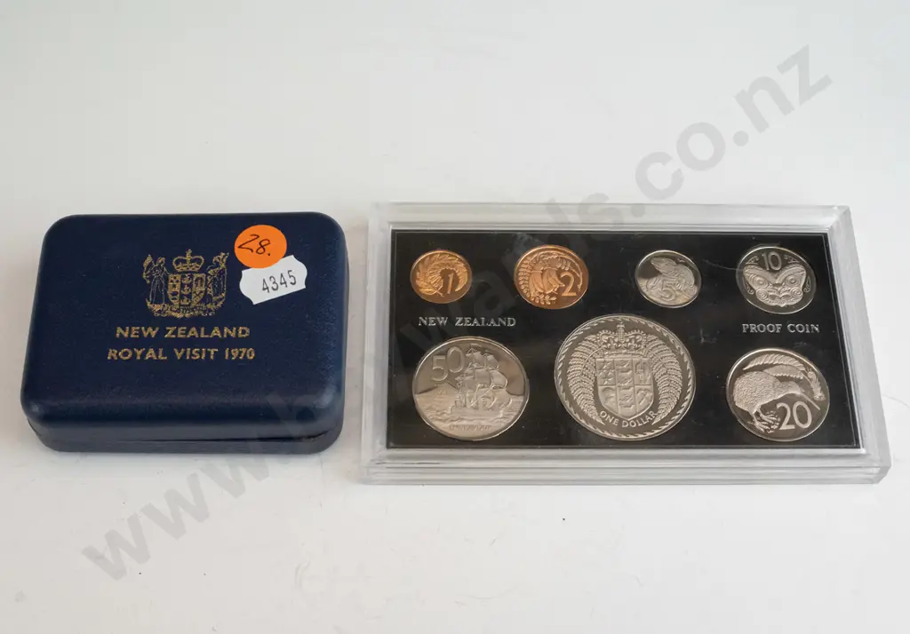 NZ 1972 plastic cased coin proof set & 1970 Cook Islands dollar in NZ royal visit case Image 1++