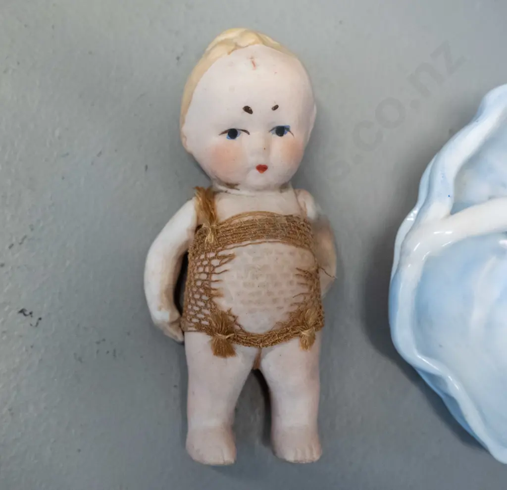 3 small vintage porcelain ornaments - "flapper" trinket dish H-70 L-110, china kewpie doll with moving arms, and a Image 1++