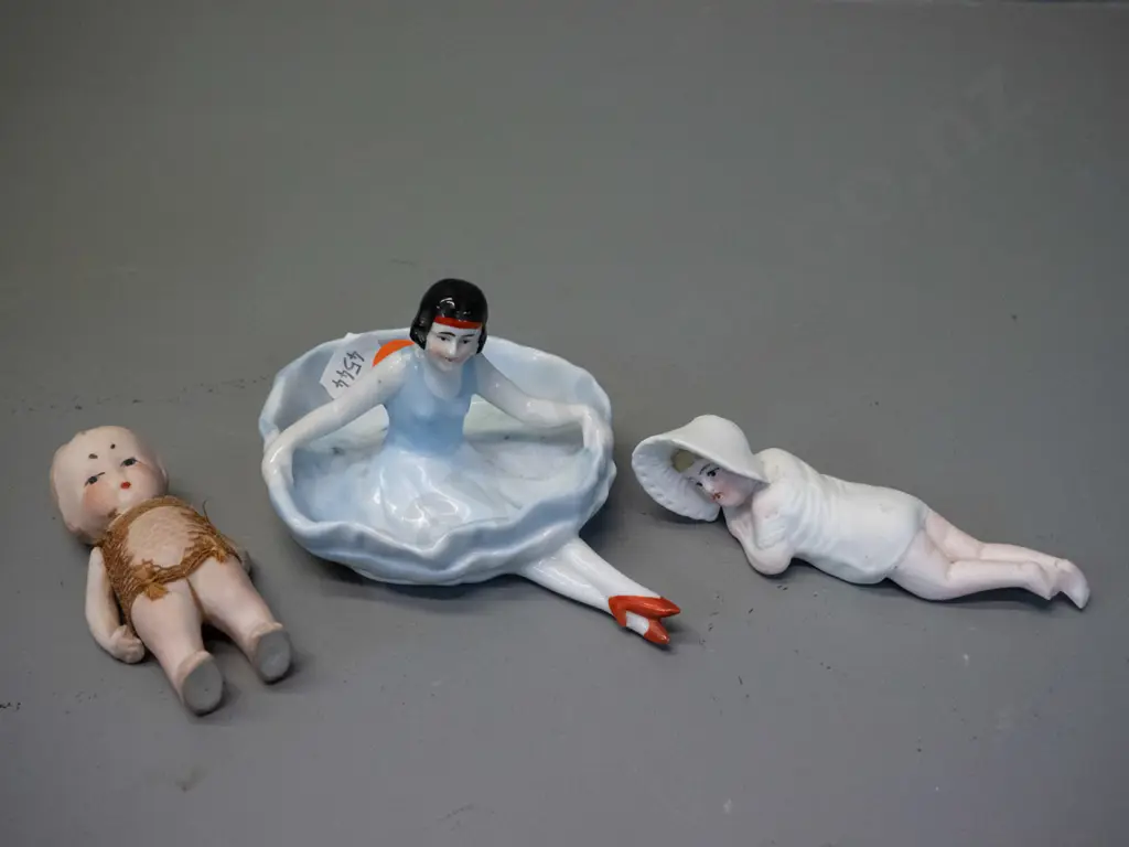 3 small vintage porcelain ornaments - "flapper" trinket dish H-70 L-110, china kewpie doll with moving arms, and a Image 1++