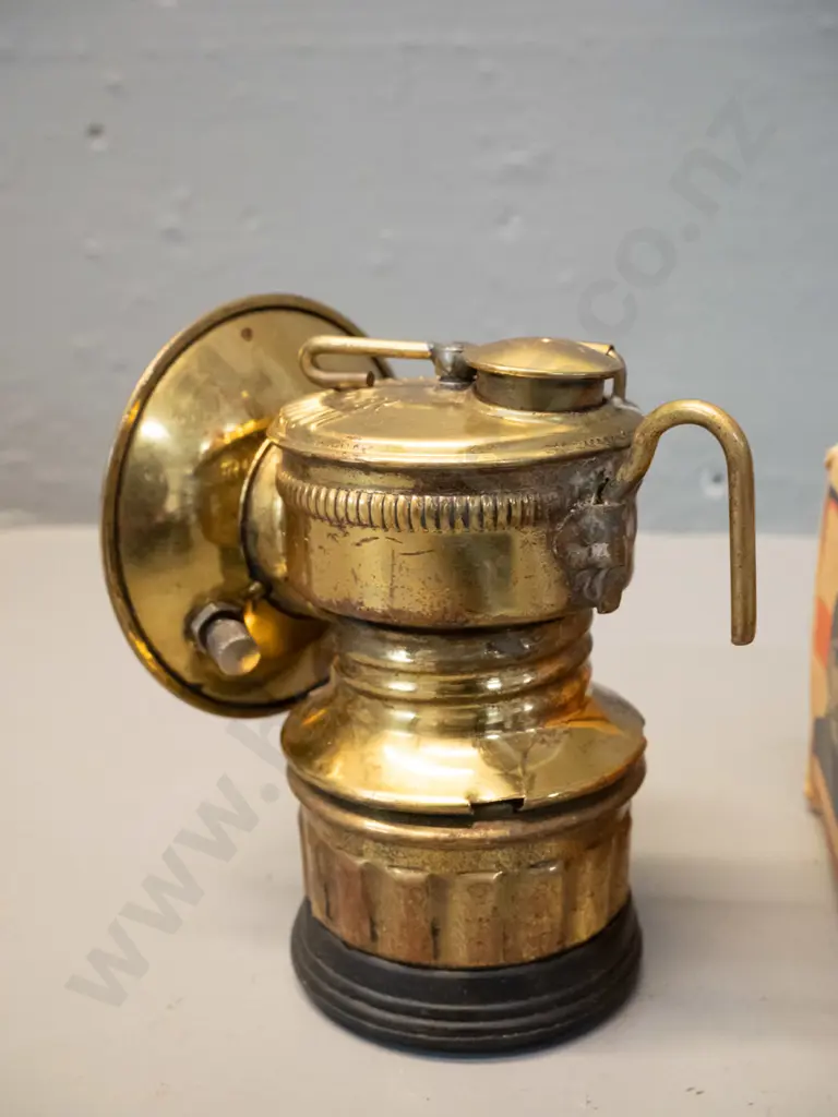 brass miner's lamp - Guy's "Dropper" in original box - Universal Lamps, Springfield Ill. USA. Has had repair, Image 1++