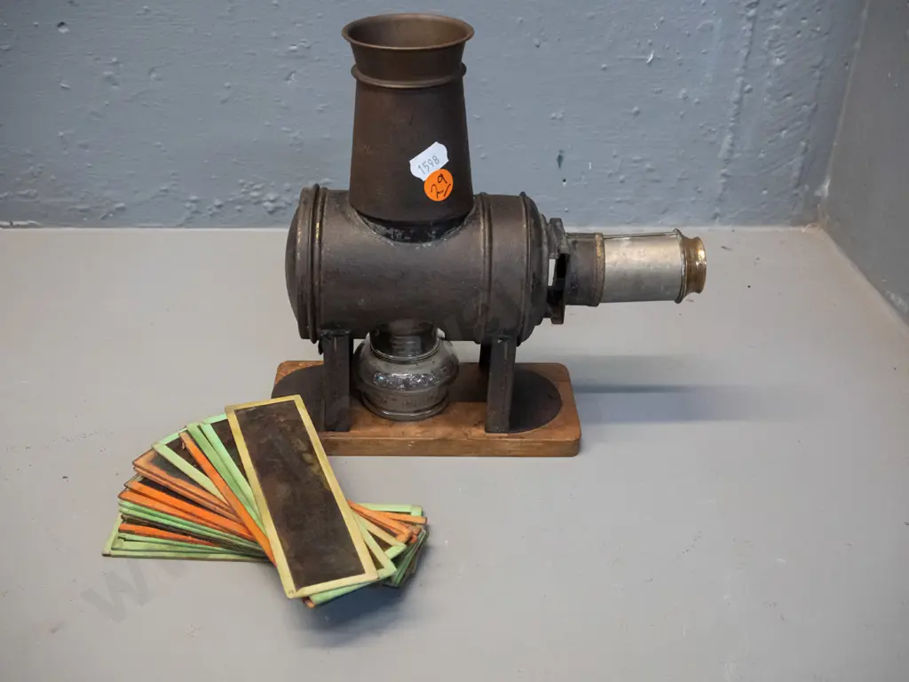 vintage small lantern projector with assorted small lantern slides, fitted with kerosene lantern & chimney - age wear Image 1++
