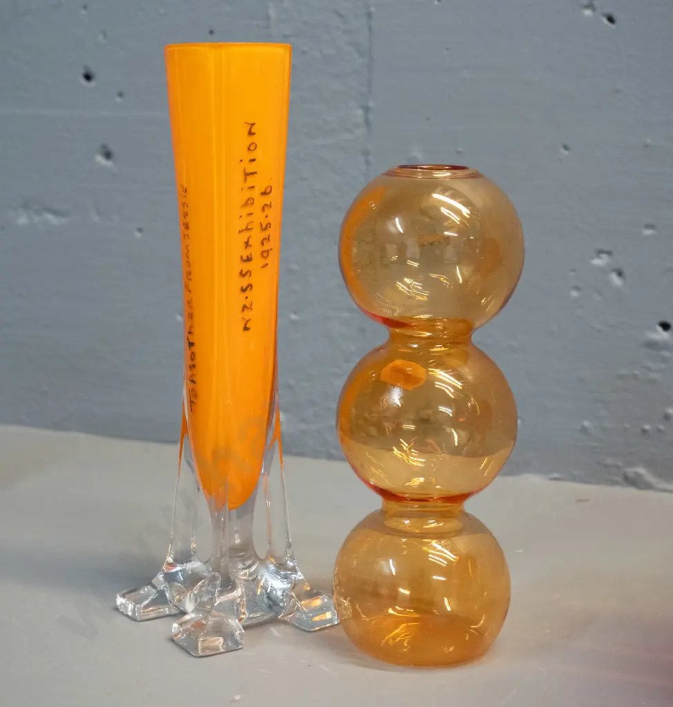 2 glass items - clear based orange 1925-26 South Seas Exhibition souvenir H-200, a thin bubble shape vase Image 1++