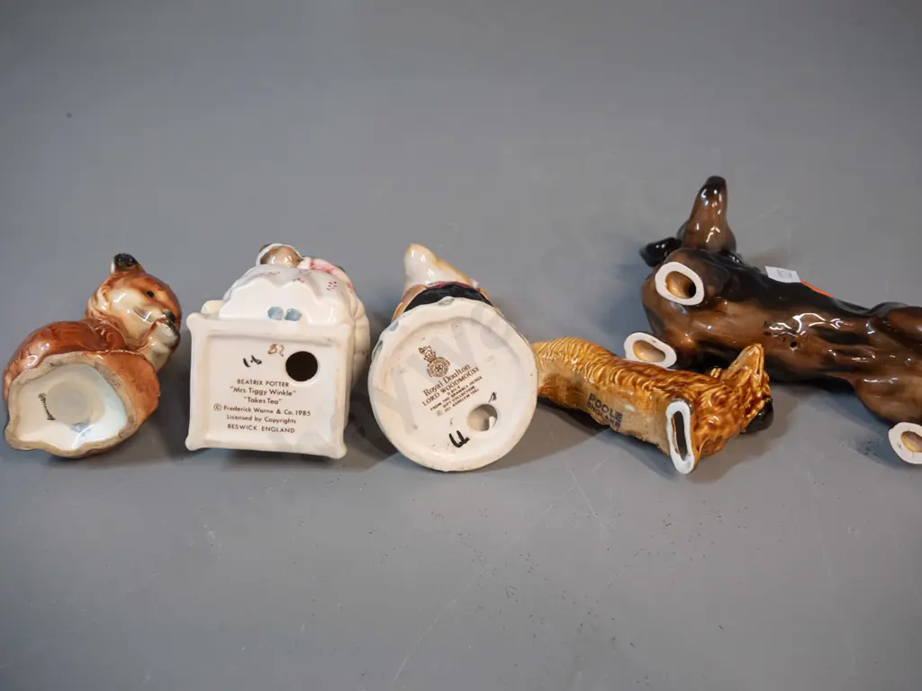 5 china animal figures - Royal Doulton Lord Woodmouse H100, Beswick Mrs. Tiggy Winkle, Poole daschund, German bear salt Image 1++