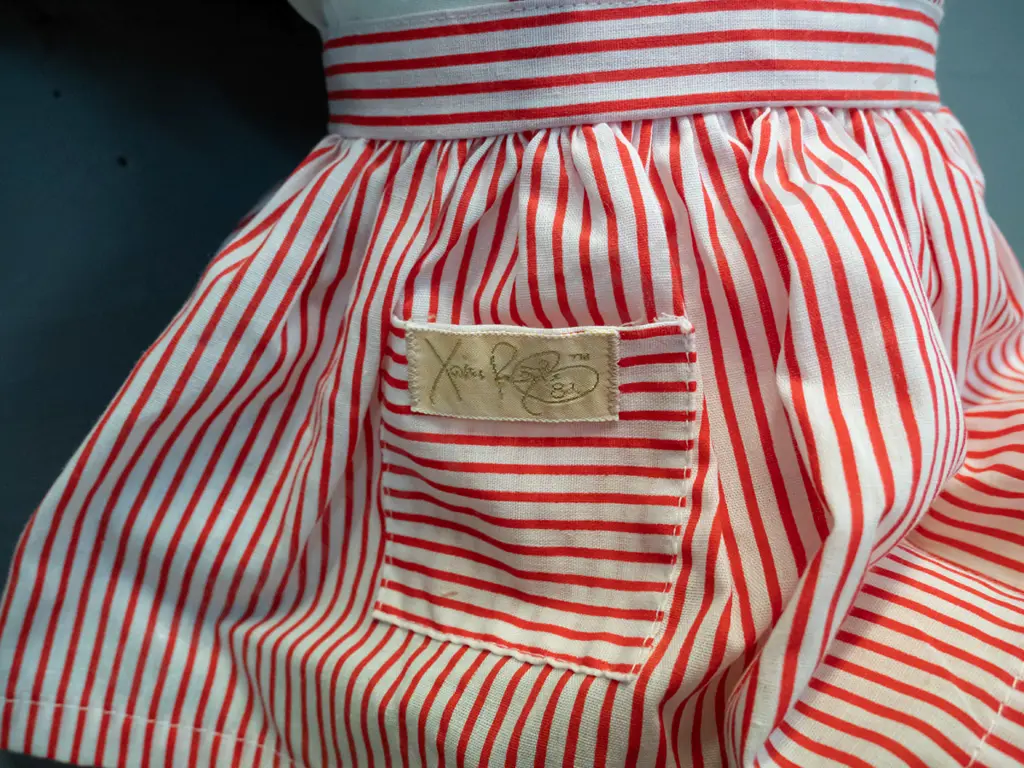 1980s Cabbage Patch kids doll with apron marked "Volunteer - Baby & General Hospital" H540 Image 1++