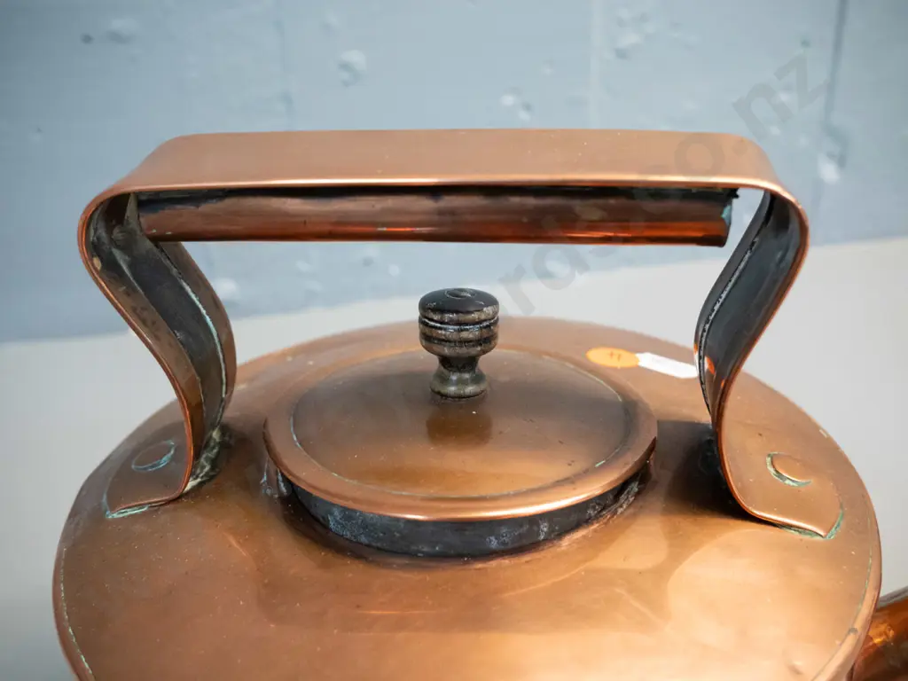 copper kettle H-200 L-270 - some small dents Image 1++