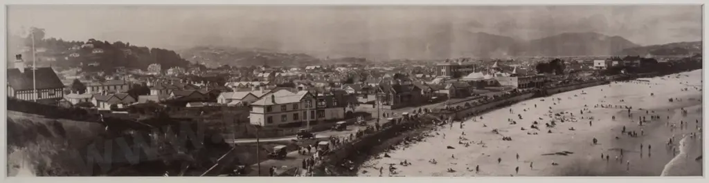 framed reproduction photograph of St Clair H-95 W-390 Image 1++