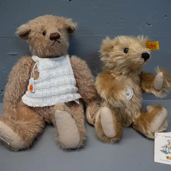 2 teddy bears - small Steiff classic teddy with a squeaker and a Deans Leontine Craane design in knitted jumper H-290