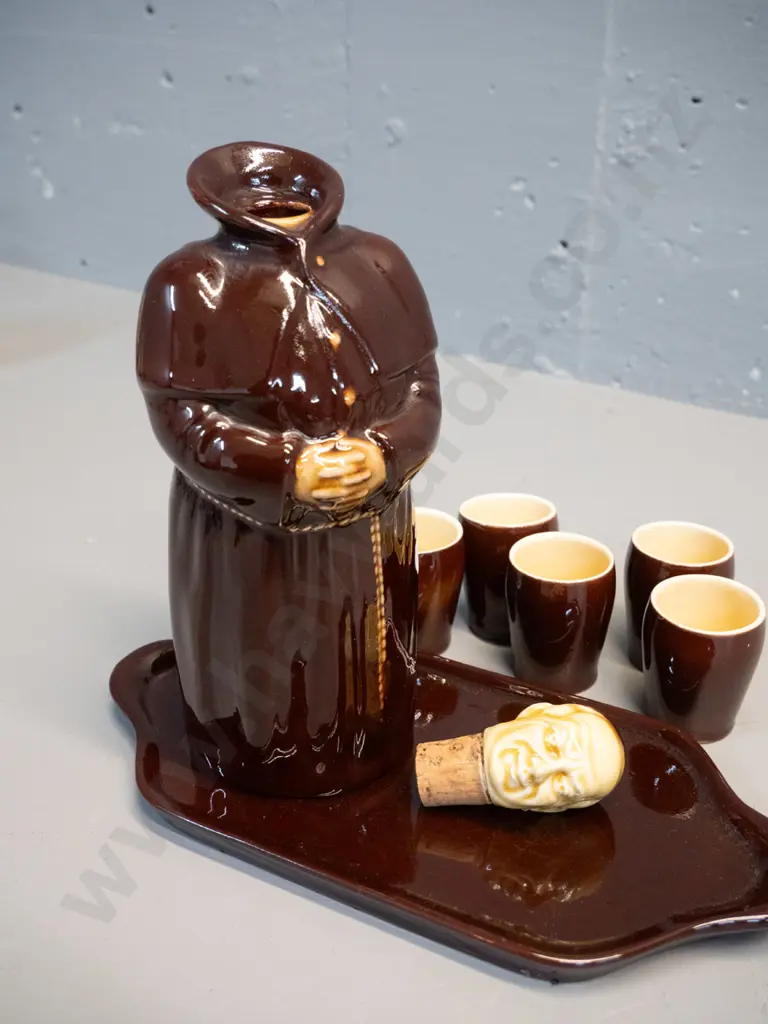 Beswick monk decanter set with 5 small cups H-120 W-230 Image 1++