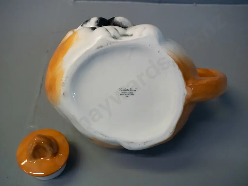 retro Carlton Ware novelty cat teapot H-150 W-210 at handle Image 1++