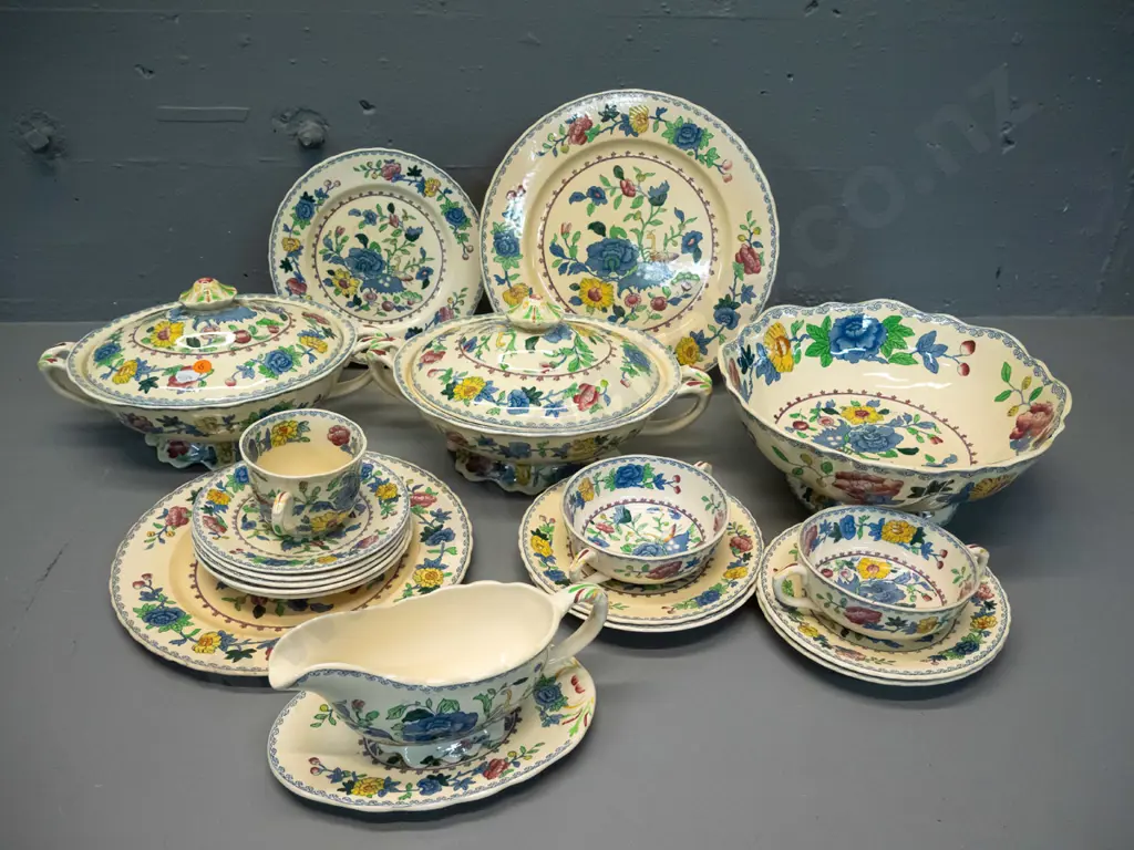 assorted Masons Regency dinnerware - incl. 2 covered vegetable dishes, large footed serving bowl, etc. - some pieces w/ Image 1++