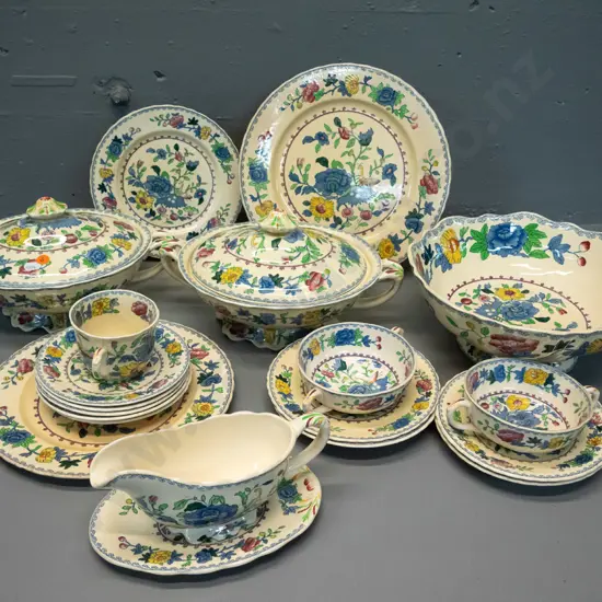 assorted Masons Regency dinnerware - incl. 2 covered vegetable dishes, large footed serving bowl, etc. - some pieces w/