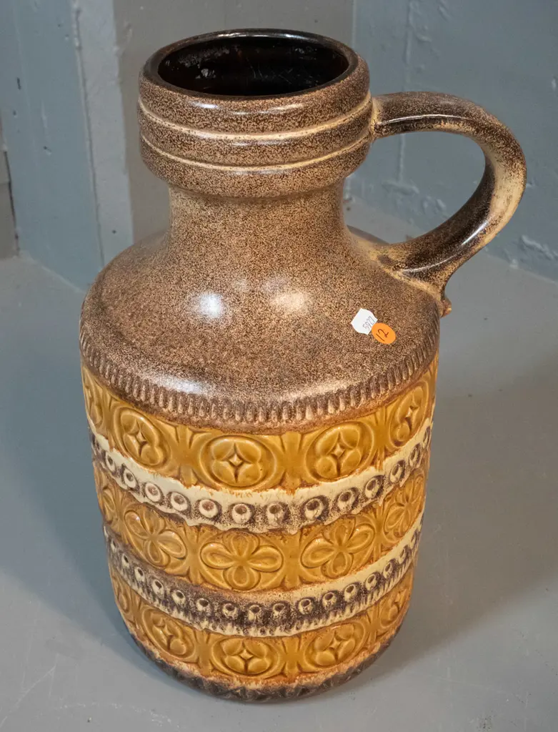 large German pottery jug with incised geometric patterned bands H-400 Image 1++