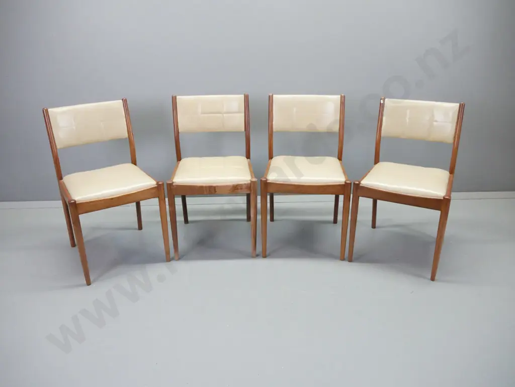 retro mahogany extending dining table with fold-out leaf and 4 vinyl upholstered chairs w/ square section stitching - Image 1++