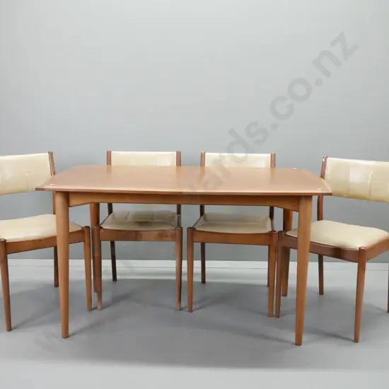 retro mahogany extending dining table with fold-out leaf and 4 vinyl upholstered chairs w/ square section stitching -