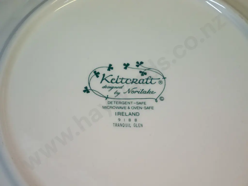 Keltcraft Ireland / designed by Noritake "Tranquil Glen" tableware - 4 dinner plates, 4 sides, 4 bowls Image 1++
