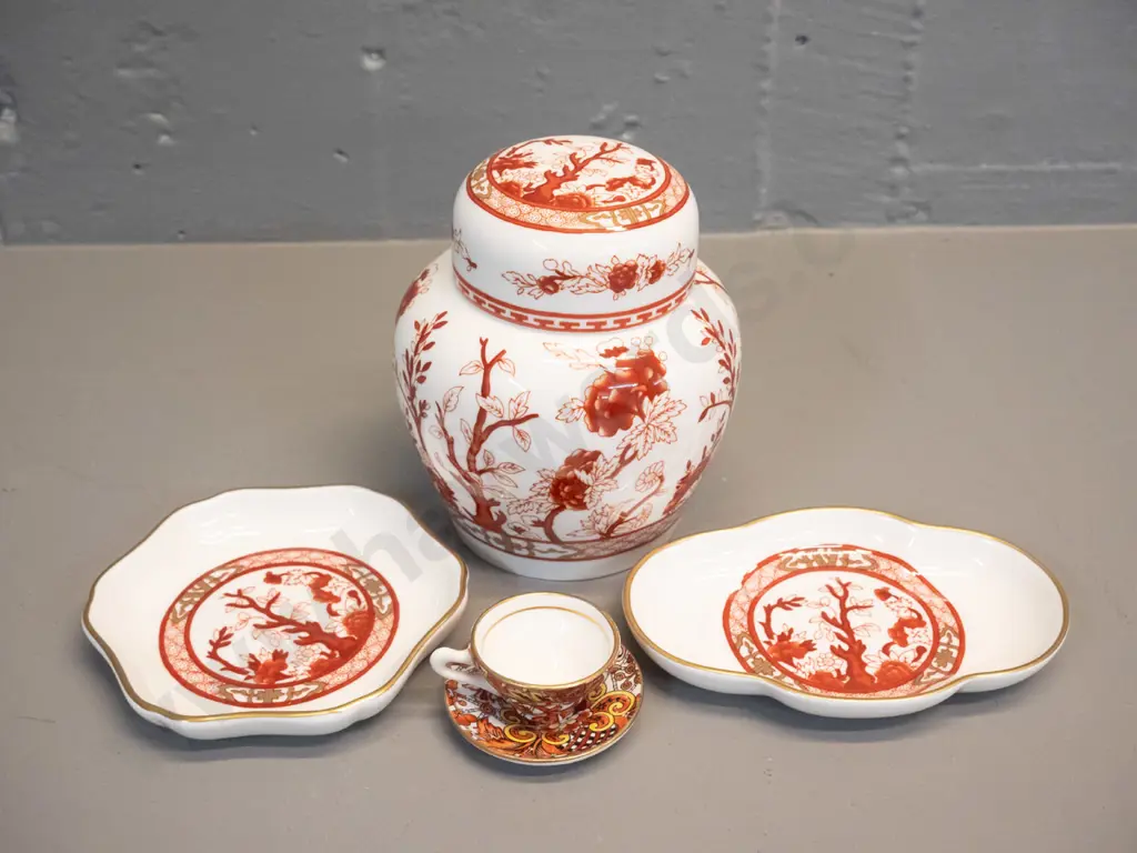 3 pieces of Coalport India Tree coral china - small cover pot H-120 and 2 trinket dishes - and a miniature cup & Image 1++