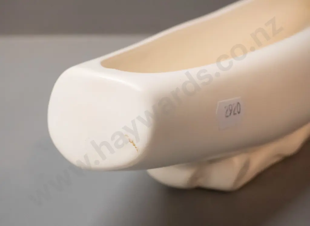 Crown Lynn trough vase - marked .108. - has glazing fault on one end, some marks inside H-80 L-290 Image 1++