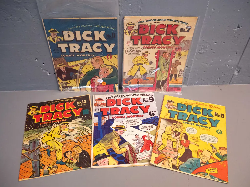 5 vintage Dick Tracy Monthly comics - 1950 and 1951 issues No. 7, 9, 11, 13 and 14 Image 1++
