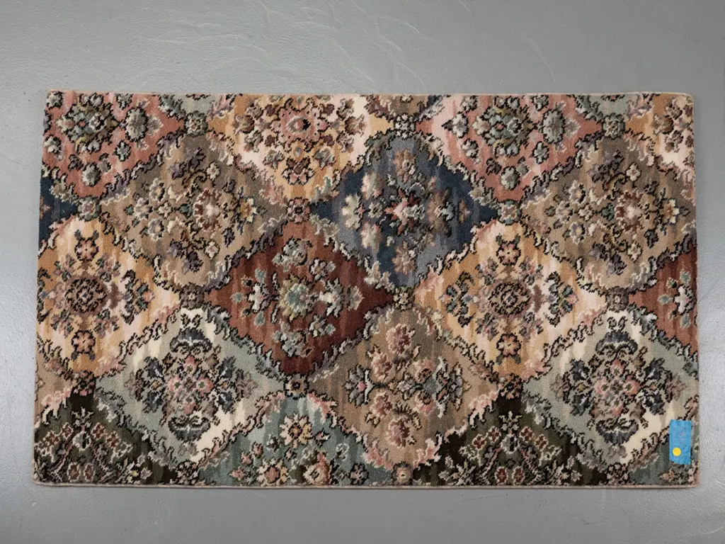 small piece of Feltex NZ wool carpet with bound edges L-1145 W-695 Image 1++