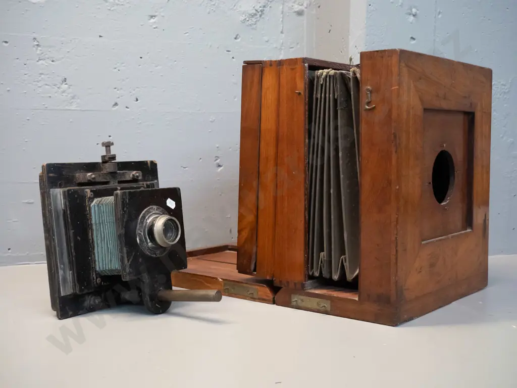 restorer's antique camera and separate incompatible lens unit - Schneider Componon 10.5cm lens on bellow board w/ large Image 1++