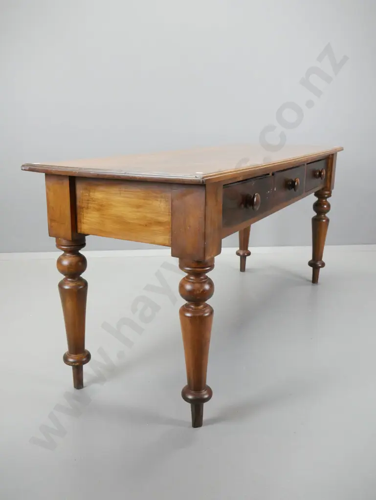 rimu & kauri Victorian colonial turned leg kitchen table, 3 drawers w/knob handles, drawers have been rebuilt. Top has Image 1++