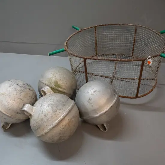 4 cast aluminum buoys or floats & a metal framed fishing net or basket with 4 handles H-290 L-560 W-440, buoys are D210