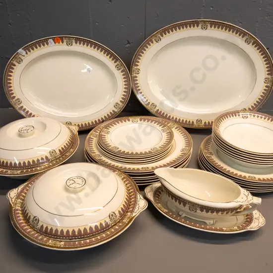 assorted Meakin dinnerware - incl. 2 covered vegetable dishes, 2 ashets, gravy boat, etc. - 3 soup plates have chips,