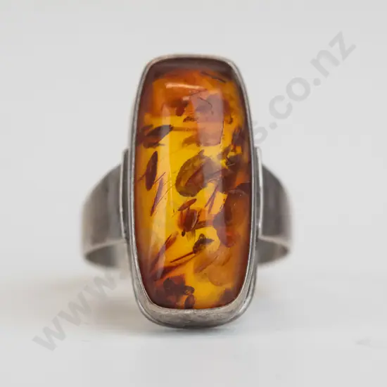 silver amber ring cabachon cut 24 x 10