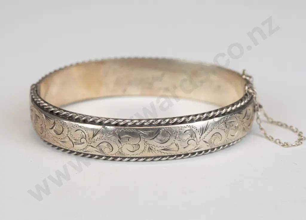 silver bangle with safety chain stamped stg sil Image 1++