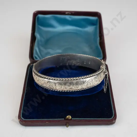 silver bangle with safety chain stamped stg sil