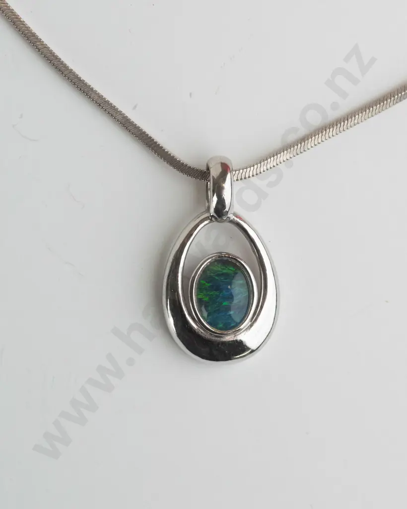 silver opal necklace stamped 925 Image 1++
