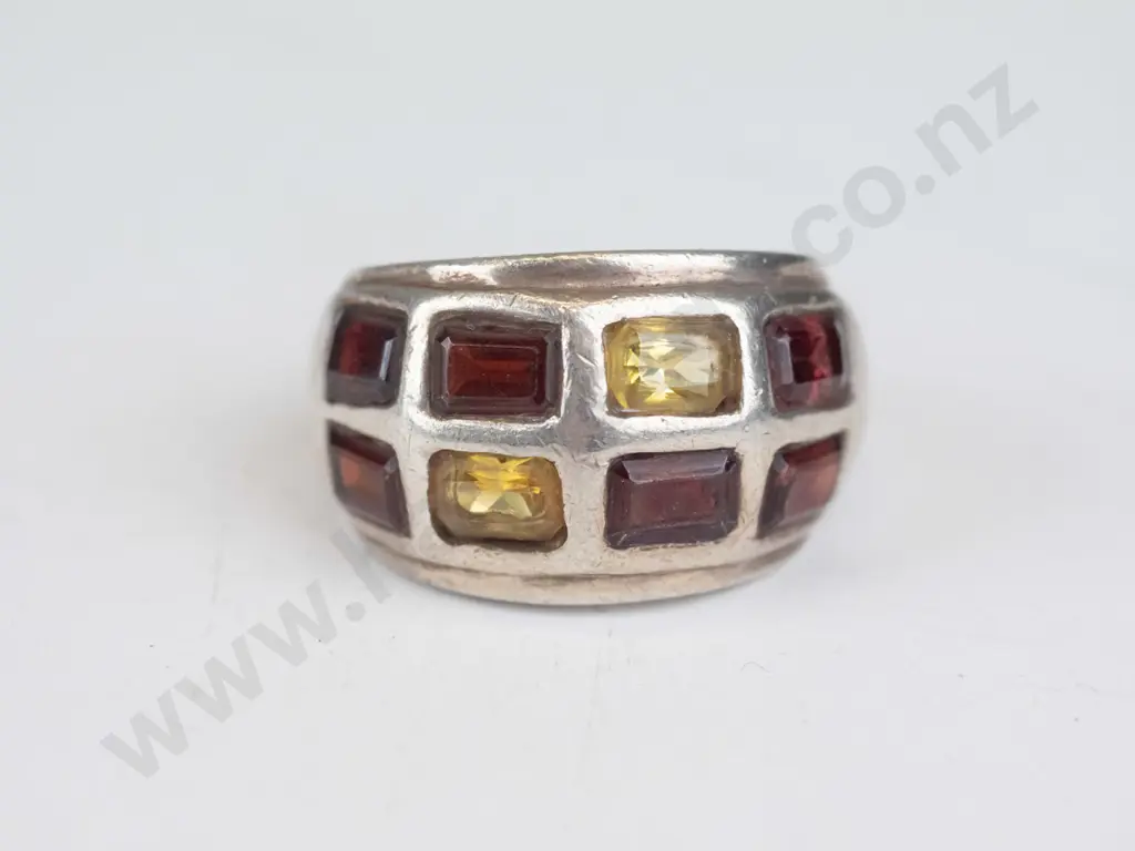 silver ring with coloured stones stamped 925 Image 1++