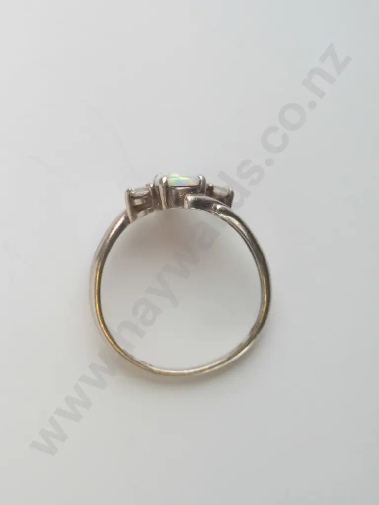 silver opal ring stamped 925 Image 1++
