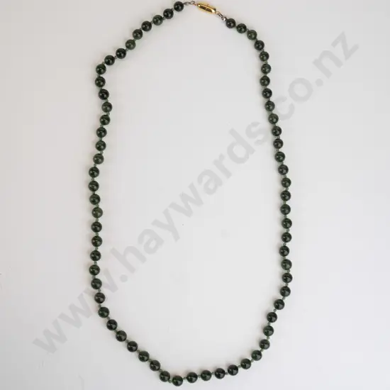 single strand of green beads 7/7.5mm 60cm rolled gold catch