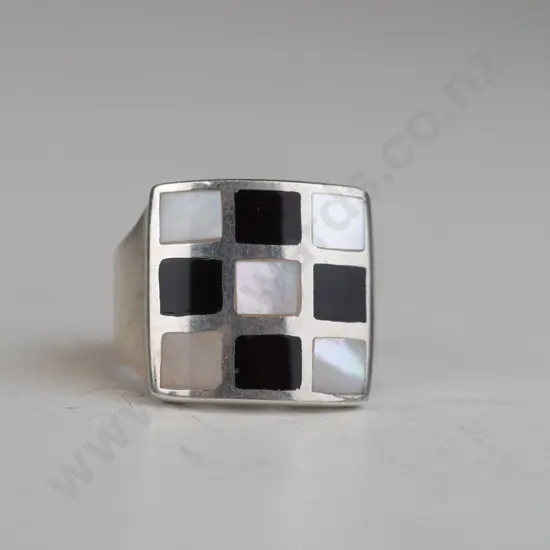 silver ring with mother of pearl & black stone stamped 925