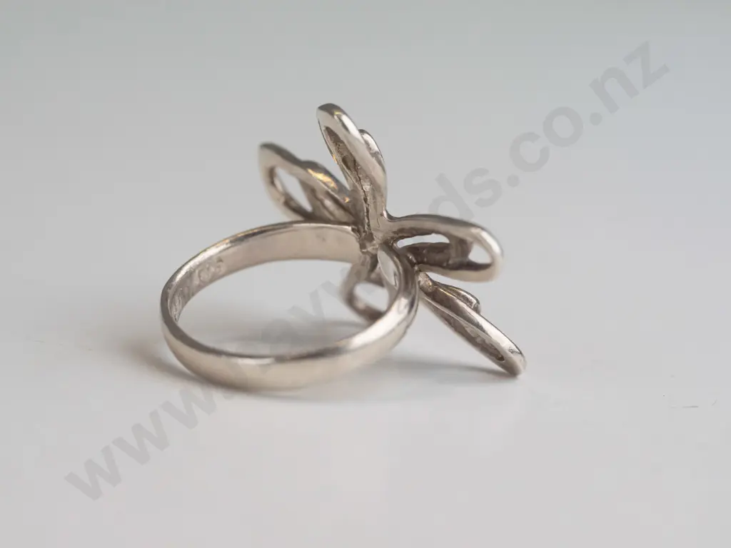 silver cz ring stamped 925 Image 1++