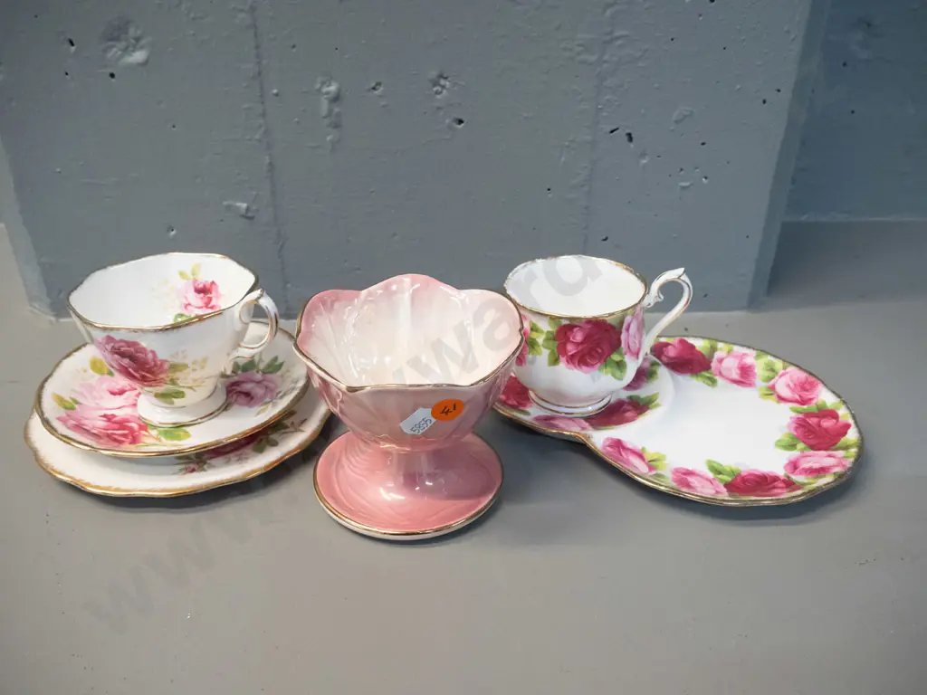 Royal Albert Old English Rose tennis set, American Beauty trio, and a Maling lustre footed dish H-90 D-100 Image 1++