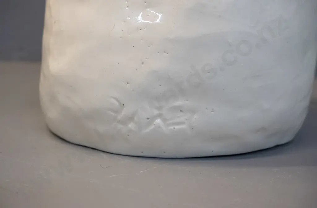 white ceramic figure with upturned sad face - impressed (Japanese?) maker's mark H-320 Image 1++