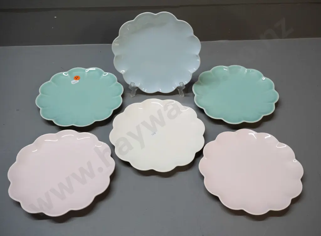 6 Rachel Carley scalloped edge side plates in 4 pastel colours D-90 Image 1++