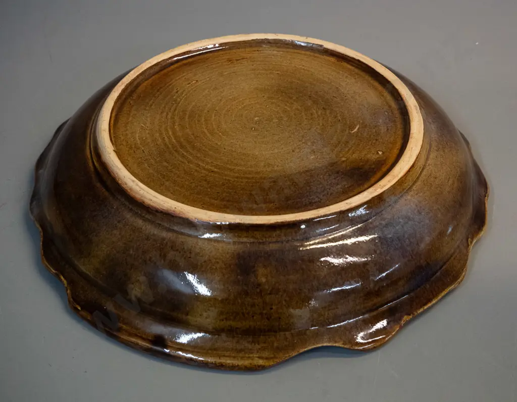 studio pottery bowl with irregular scalloped edge & star shaped design - no maker's marks. D-350 Image 1++