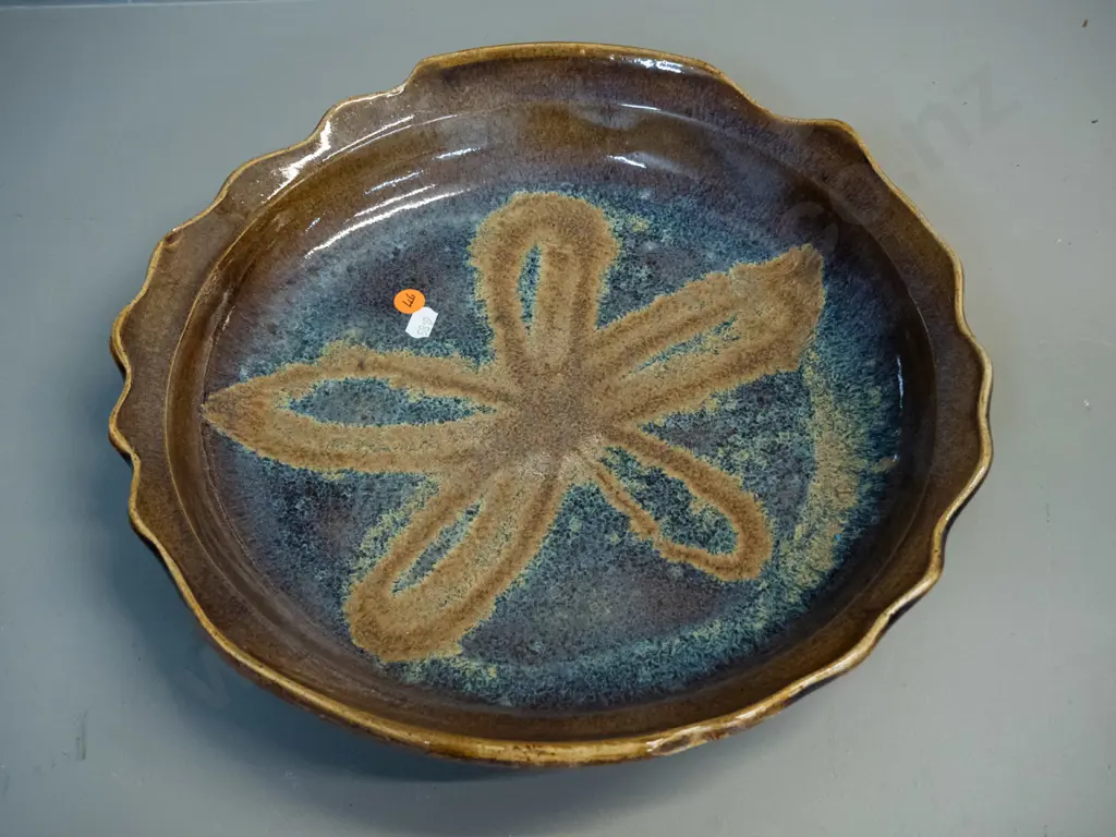 studio pottery bowl with irregular scalloped edge & star shaped design - no maker's marks. D-350 Image 1++