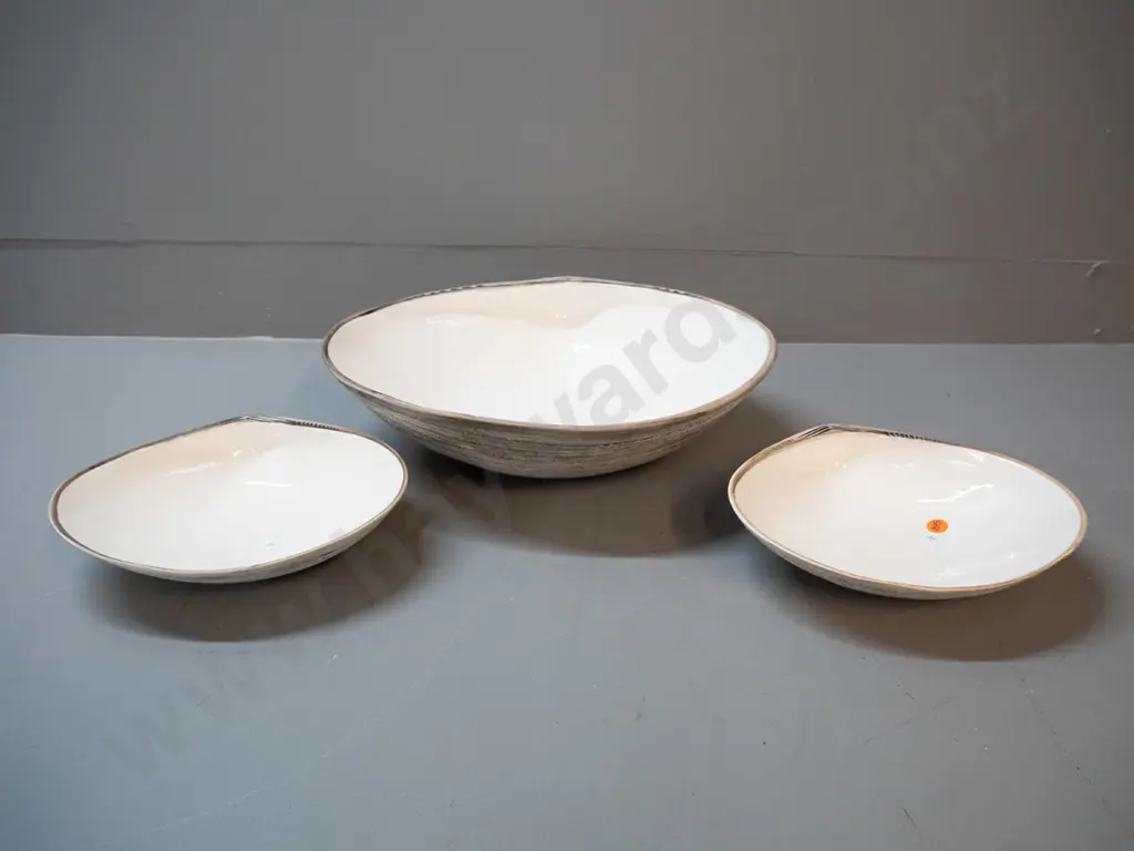 3 Royce McGlashen studio pottery shell dishes - large one is H-100 L-360 W-340 Image 1++