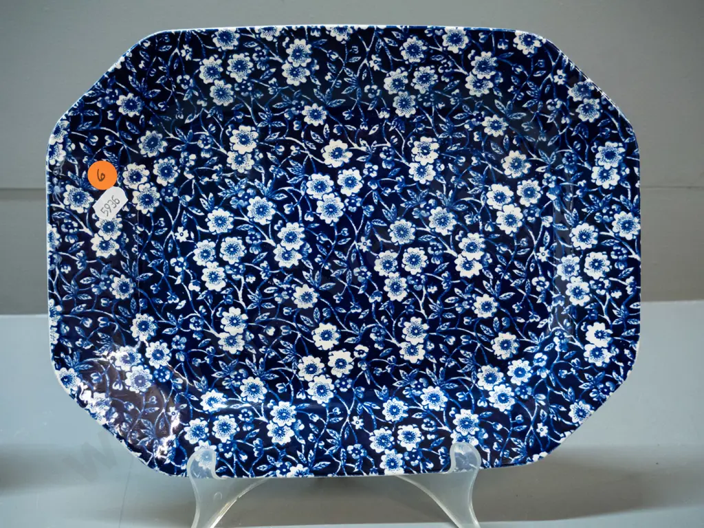 Burleigh Calico rectangular serving dish L-285 W-220 Image 1++