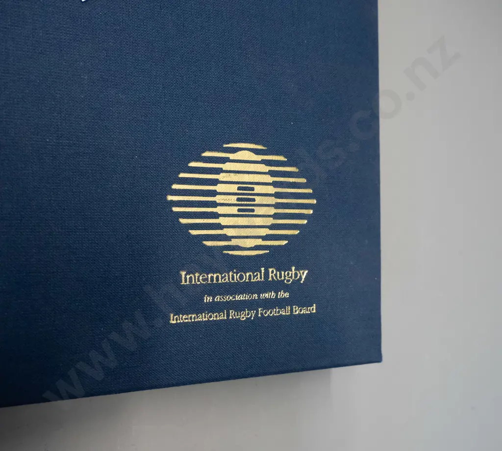 hard cover book - International Rugby 1993 - autographed by Sean Fitzpatrick, limited edition 7 of 1250 - musty, some Image 1++